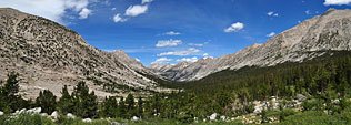 Morning of day 2, a spur trip south on the JMT to climb Forester Pass. Looking north down the valley just ascended from the Rae Lks. loop trail.