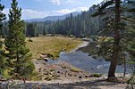 Back to civilization - dayhikers at a meadow near Minaret Falls campground